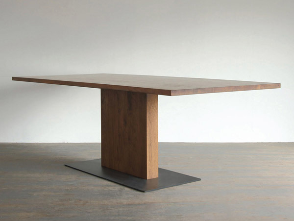 EDWARD TABLE